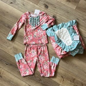 Cheeky Plum Loungewear Set with Minky Blanket NWT 4T